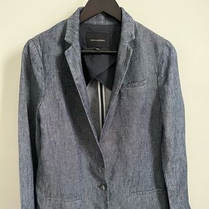 Chic linen blazer